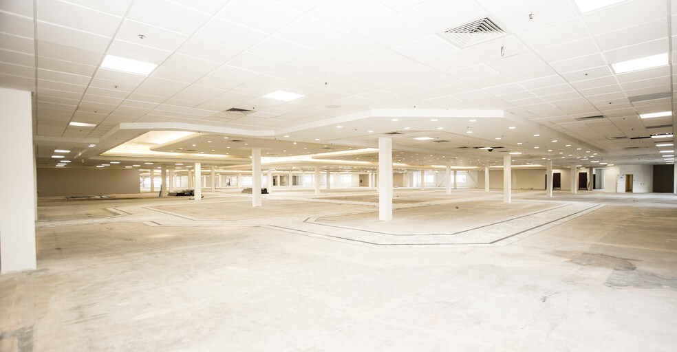 More Photos Of 3528 S Maryland Pky, Las Vegas Unknown For Lease