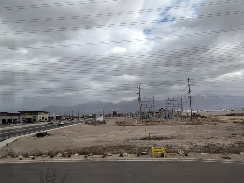 More Photos Of 5879 W 7800 S, West Jordan Office For Lease