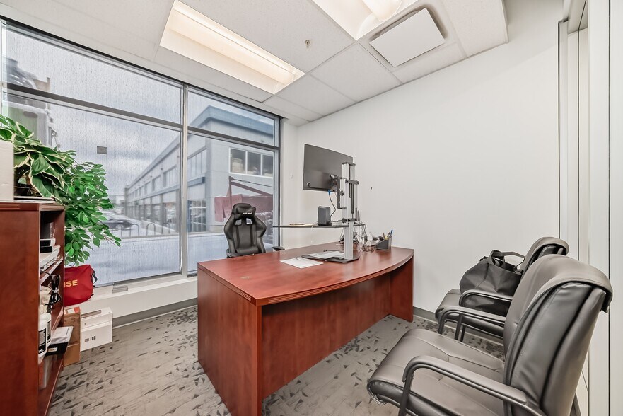 More Photos Of 9040-9058 22nd Ave SW, Edmonton Showroom For Sale