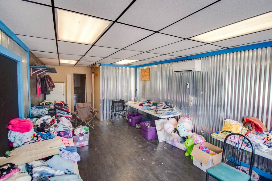 More Photos Of 1008 N Main St, Brighton Specialty For Sale