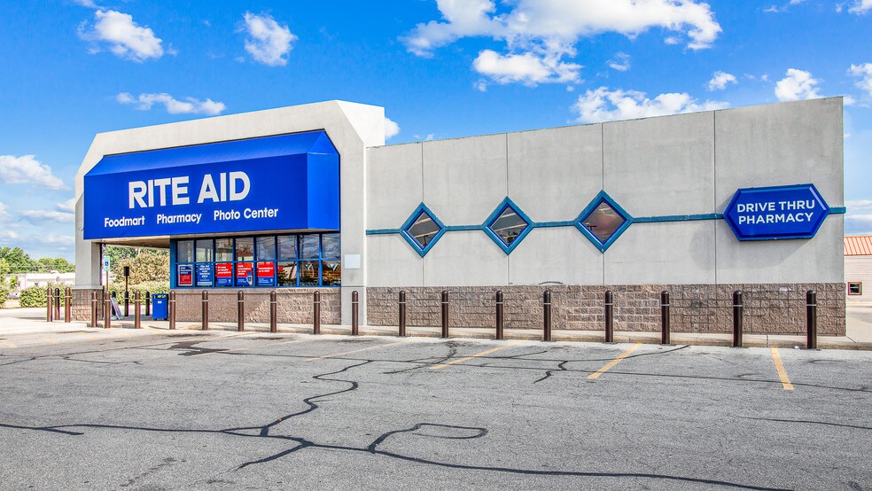 More Photos Of 3050 Bay Rd, Saginaw Drugstore For Sale