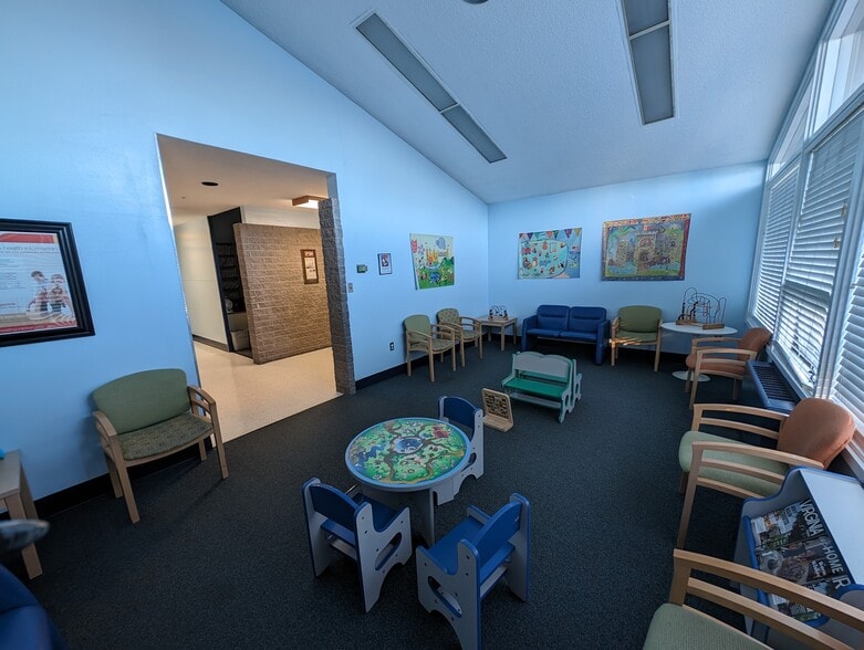 More Photos Of 321 Main St, Newport News Medical For Lease