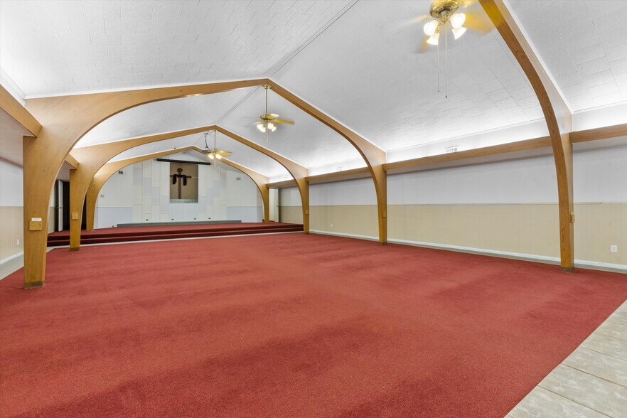 More Photos Of 201 Ragland St, Palestine Religious Facility For Sale