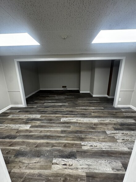 More Photos Of 453 N Lindbergh Blvd, Creve Coeur Office For Sale