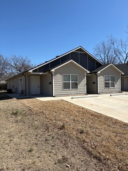 More Photos Of 1514 N Madison Ave, Wichita Apartments For Sale