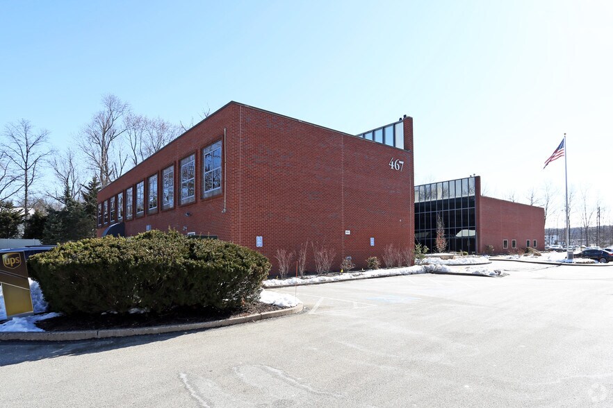 More Photos Of 467 Pennsylvania Ave, Fort Washington Medical For Lease