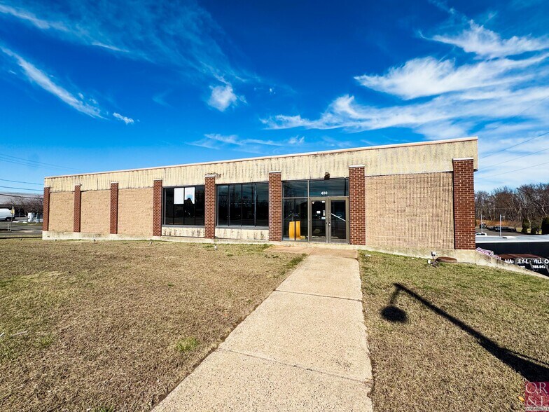 Primary Photo Of 400 Connecticut Blvd, East Hartford Freestanding For Lease