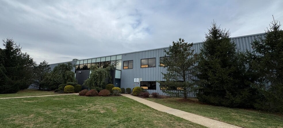 Primary Photo Of 701 Ford Rd, Rockaway Warehouse For Lease