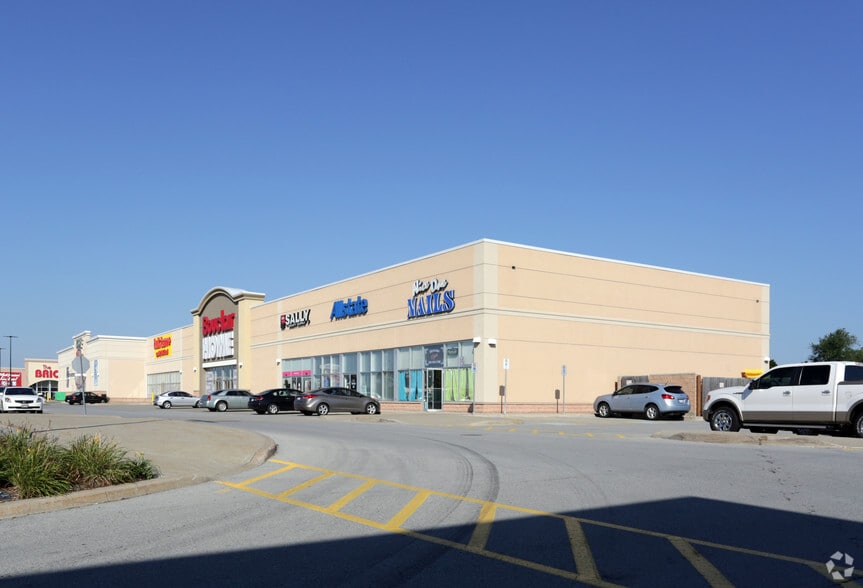 More Photos Of 275 4th Ave, St Catharines Unknown For Lease