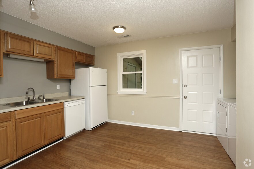 More Photos Of 30 Allen Ave, Asheville Apartments For Sale