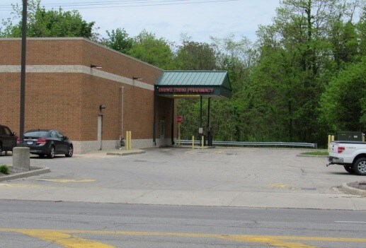 More Photos Of 6707 N Ridge Rd, Madison Drugstore For Sale