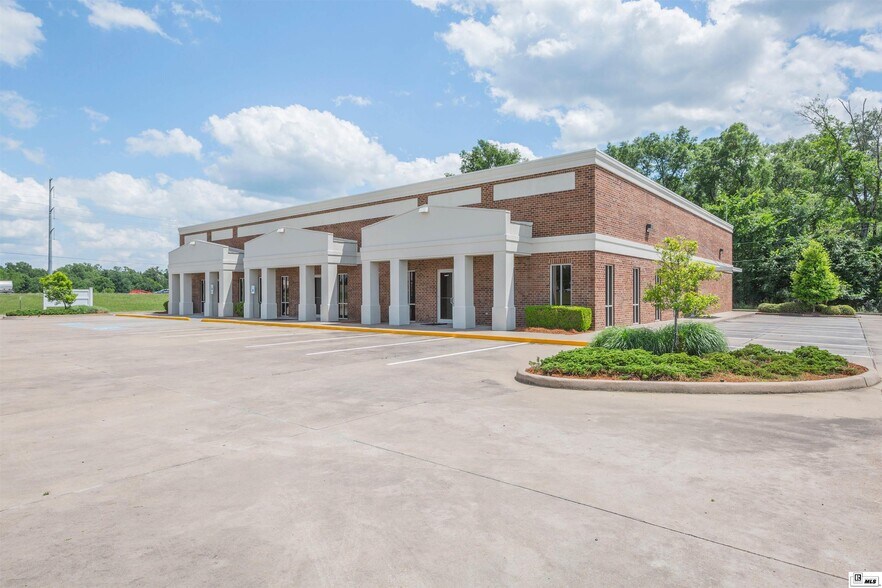 More Photos Of 3995 Sterlington Rd, Monroe Medical For Sale