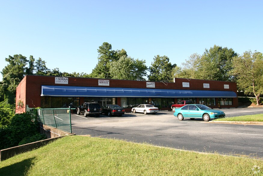 More Photos Of 292 S Atlanta St, Roswell Freestanding For Lease