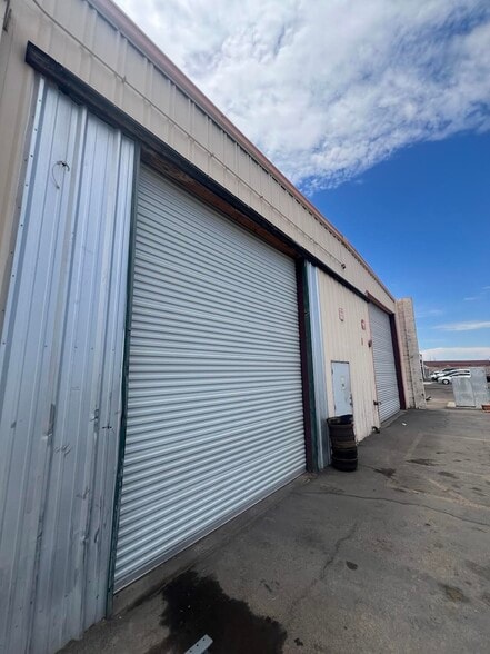 More Photos Of 650 W McKellips Rd, Mesa Industrial For Sale