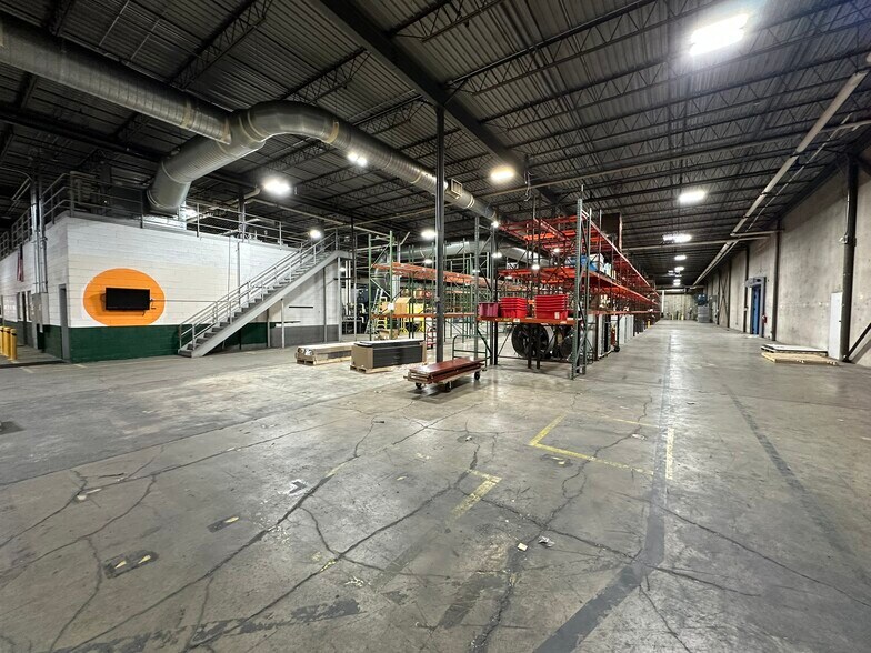 More Photos Of 5700 Casey Dr, Knoxville Distribution For Lease