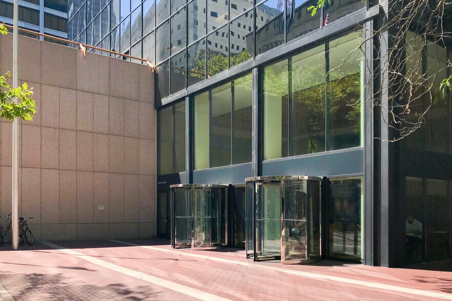 More Photos Of 1050 SW 6th Ave, Portland Coworking Space