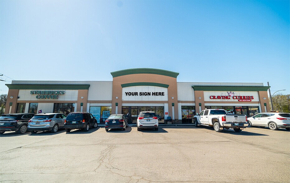 More Photos Of 3116 Roblin Blvd, Winnipeg Freestanding For Lease