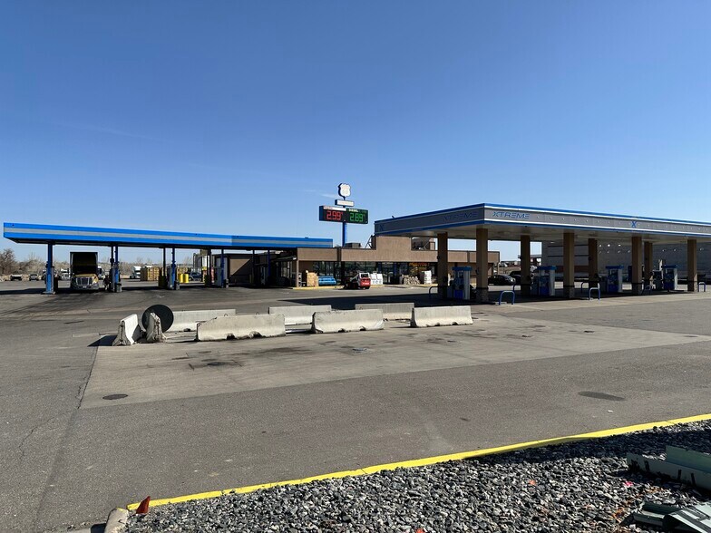 Primary Photo Of 3851 119th Hwy, Longmont Service Station For Sale
