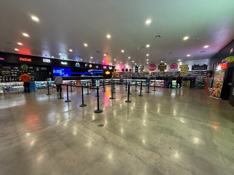 More Photos Of 408 Paradise Rd, Modesto Bank For Sale