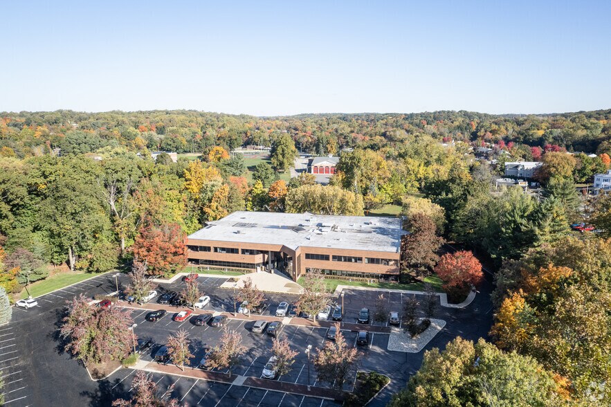 More Photos Of 28 W Grand Ave, Montvale Office For Lease