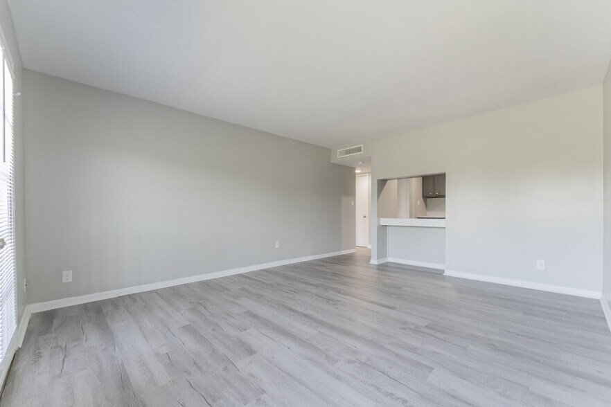 More Photos Of 407 N College St, Tullahoma Apartments For Sale