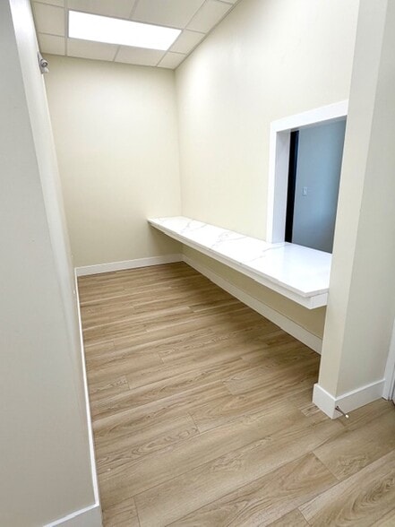 More Photos Of 2370 North Blvd W, Davenport Medical For Lease