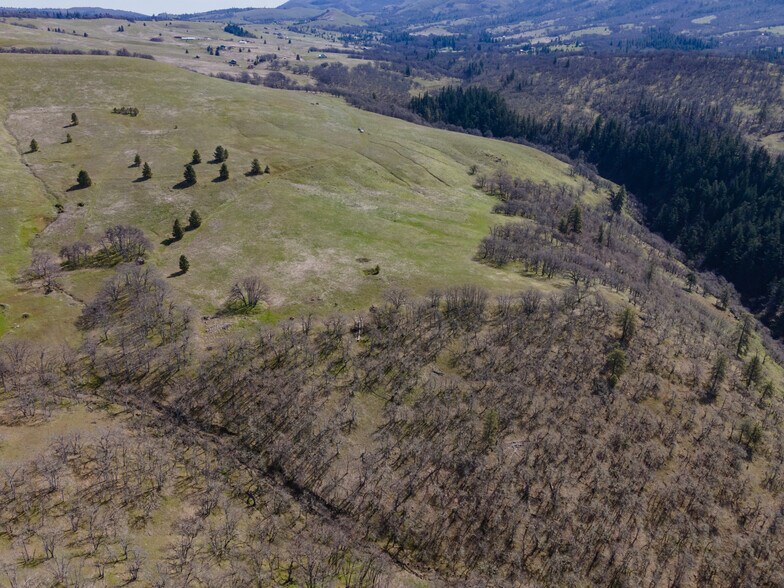 More Photos Of 60 Hartwig Road, Lyle Land For Sale