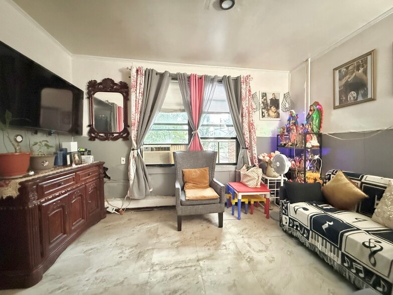 More Photos Of 615 Summit Ave, Union City Apartments For Sale