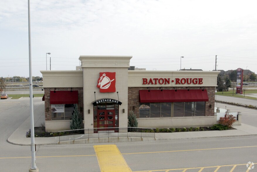 More Photos Of 2005-2095 Winston Park Dr, Oakville Unknown For Lease