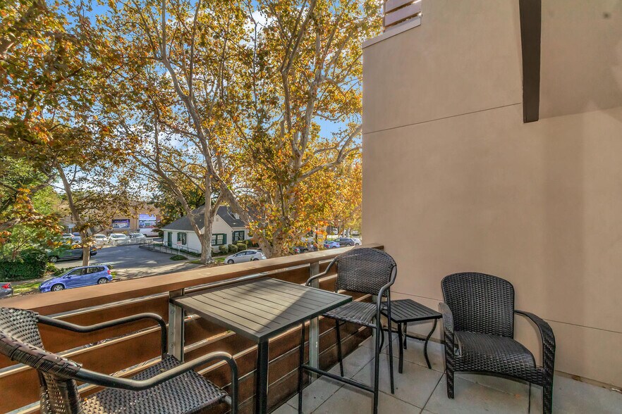 More Photos Of 215 C St, Davis Office Residential For Lease