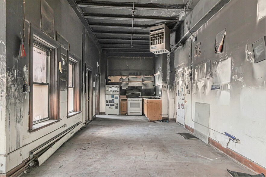 More Photos Of 2627 John R St, Detroit Apartments For Sale