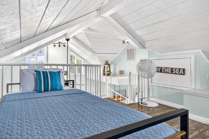 More Photos Of 26 Cambria St, Clearwater Beach Specialty For Sale