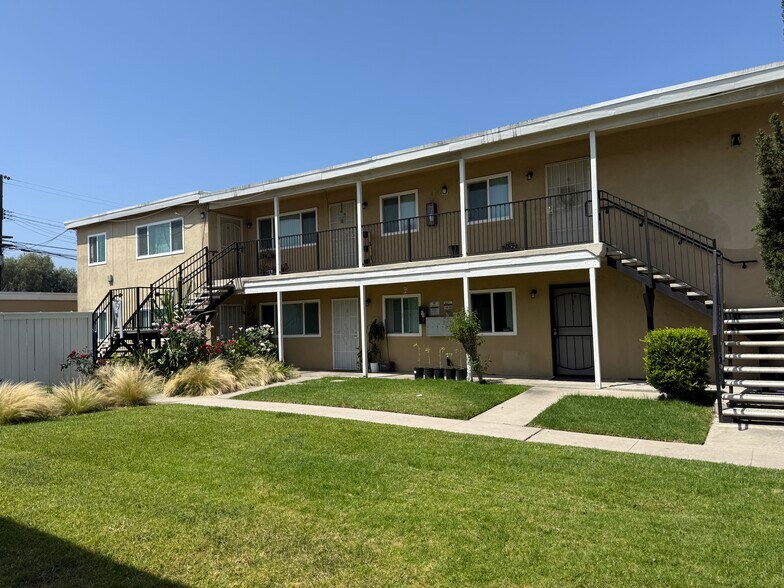 More Photos Of 1300 W Valencia Dr, Fullerton Apartments For Sale