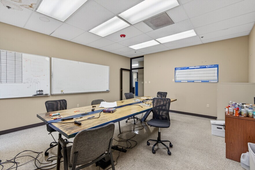 More Photos Of 310 Pennington Dr, Paris Manufacturing For Sale