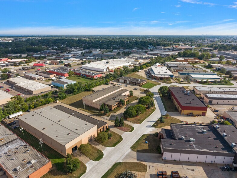 More Photos Of 33842 James J. Pompo Dr, Fraser Manufacturing For Sale