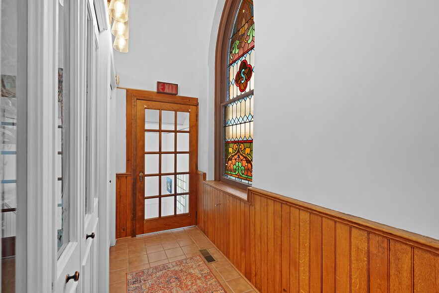 More Photos Of 30 Quarterline St, Newaygo Specialty For Sale