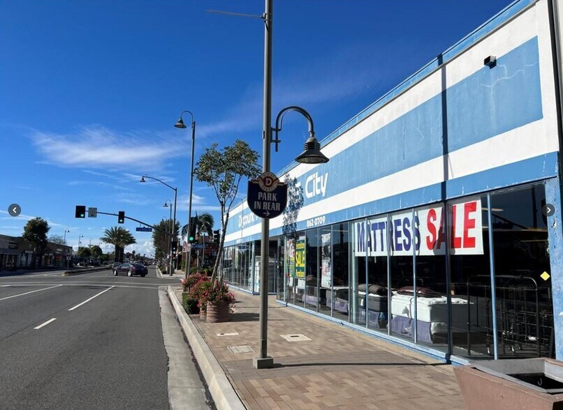 More Photos Of 8203 Firestone Blvd, Downey Storefront For Sale