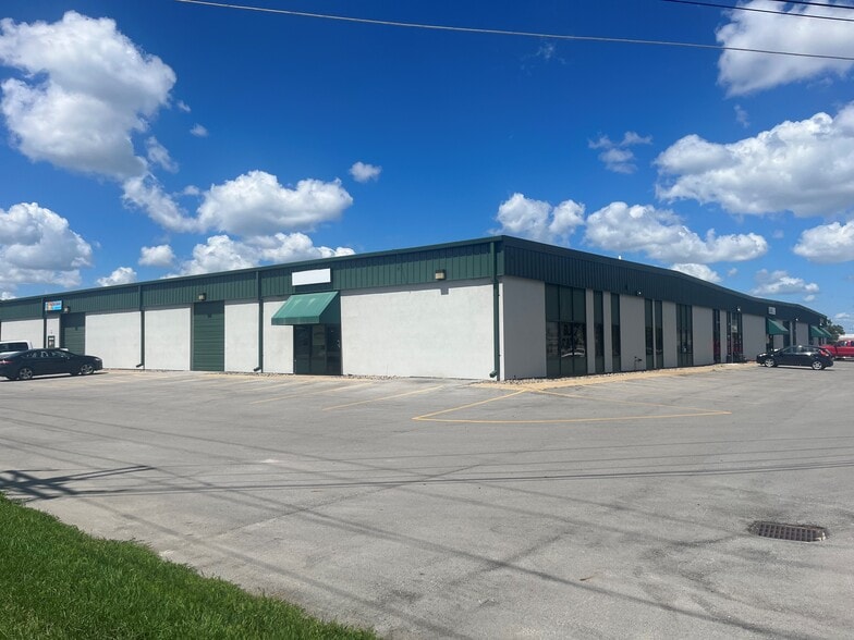 Primary Photo Of 1710-1726 Guthrie Ave, Des Moines Warehouse For Lease