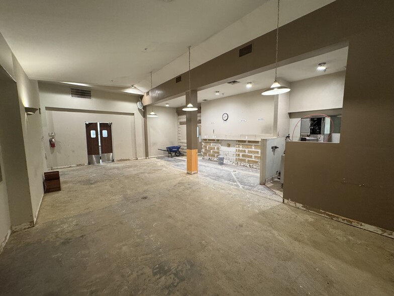 More Photos Of 13526 Central Ave, Chino Restaurant For Sale
