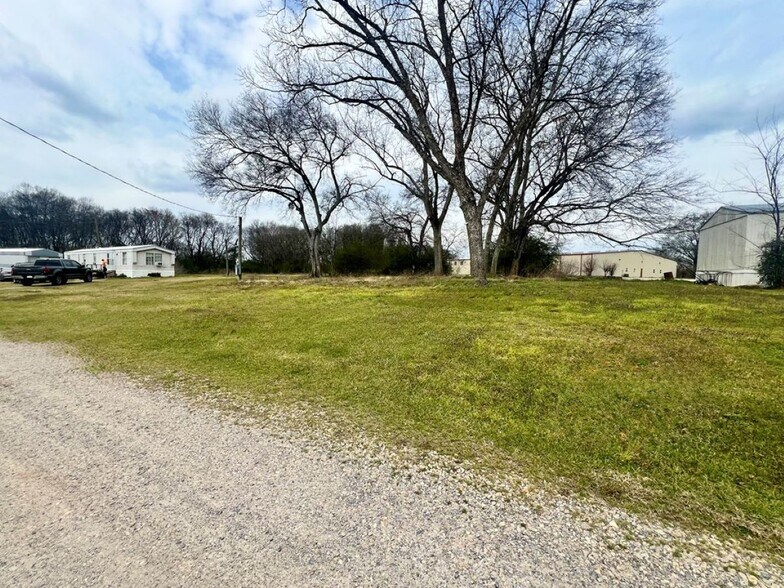 More Photos Of 51 Lakewater Dr, Tallassee Manufactured Housing Mobile Home Park For Sale