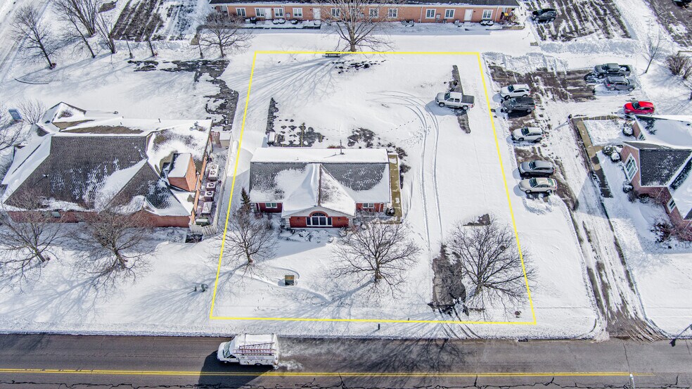 More Photos Of 822 Davison Rd, Lockport Coworking Space