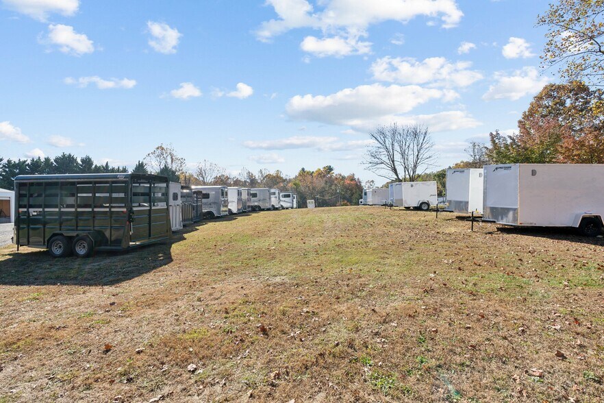 More Photos Of 9932 Seminole Trl, Ruckersville Auto Dealership For Sale