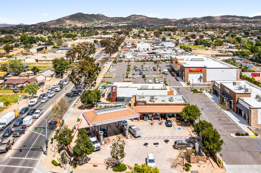 More Photos Of 1488 6th St, Norco Service Station For Sale