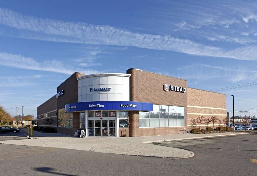 More Photos Of 753 Grove St, Ypsilanti Drugstore For Lease