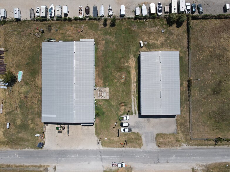 More Photos Of 14546 Industrial Park, Aubrey Warehouse For Lease