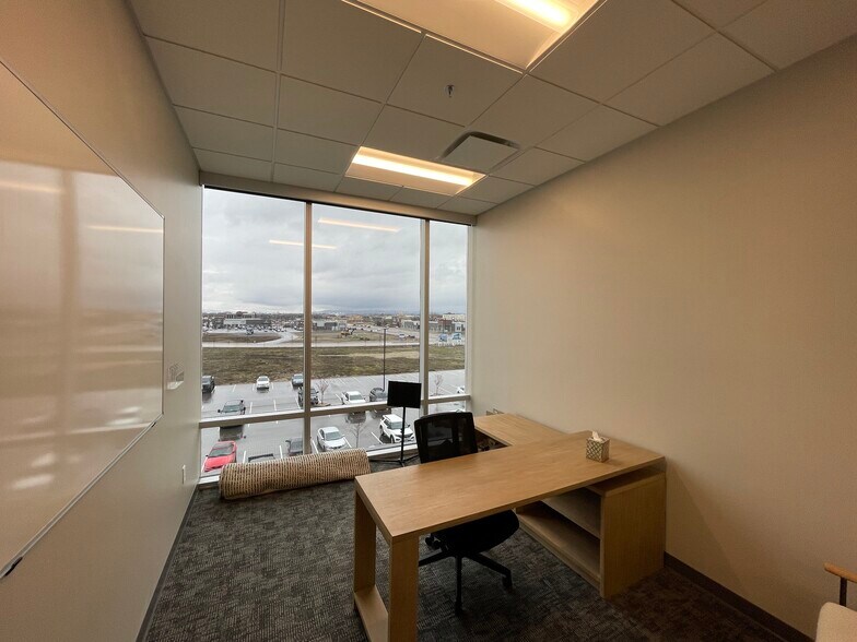 More Photos Of 1064 S North County Blvd, Pleasant Grove Office For Lease