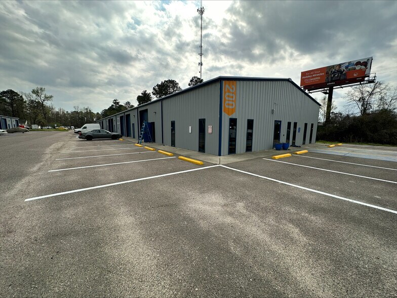 More Photos Of 4509 Savannah Hwy, Ravenel Warehouse For Lease