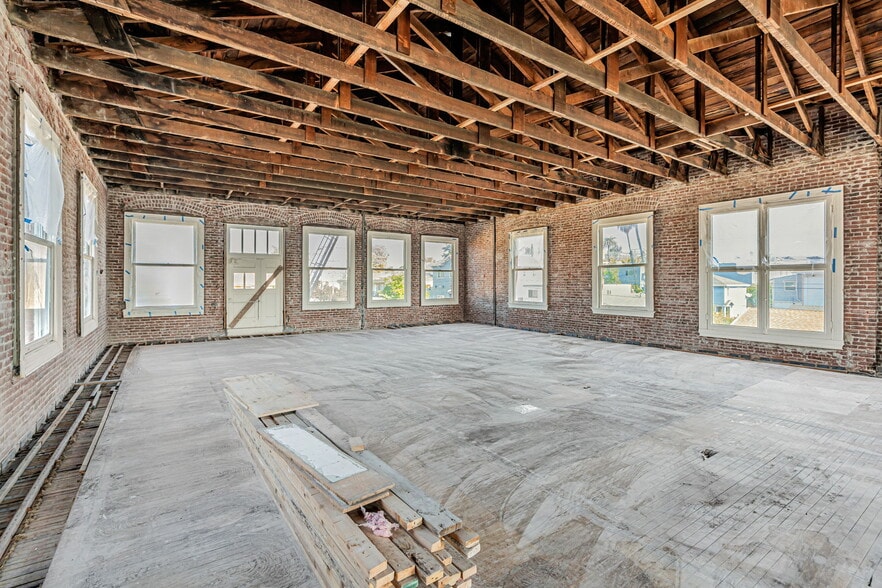 More Photos Of 1649 12th Ave, Oakland Religious Facility For Sale