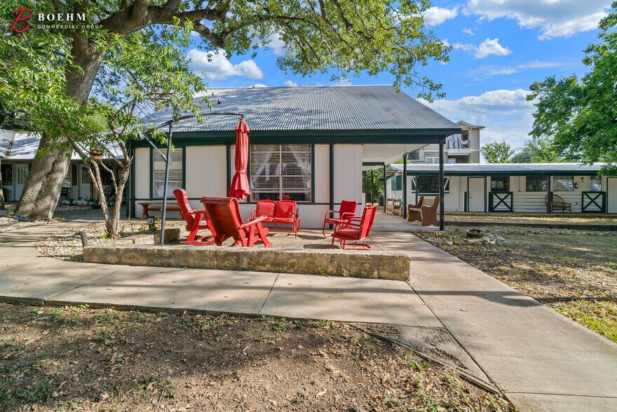 More Photos Of 137 Old San Antonio Rd, Boerne Apartments For Sale