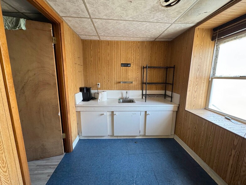 More Photos Of 1149 Watson St, Baltimore Warehouse For Sale